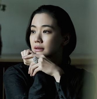 女優 ブシュロン、ハリー・ウィンストン