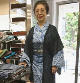 池田由紀子さん 浴衣に着物ジレ